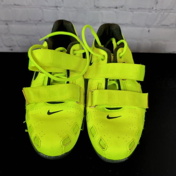 nike romaleos neon